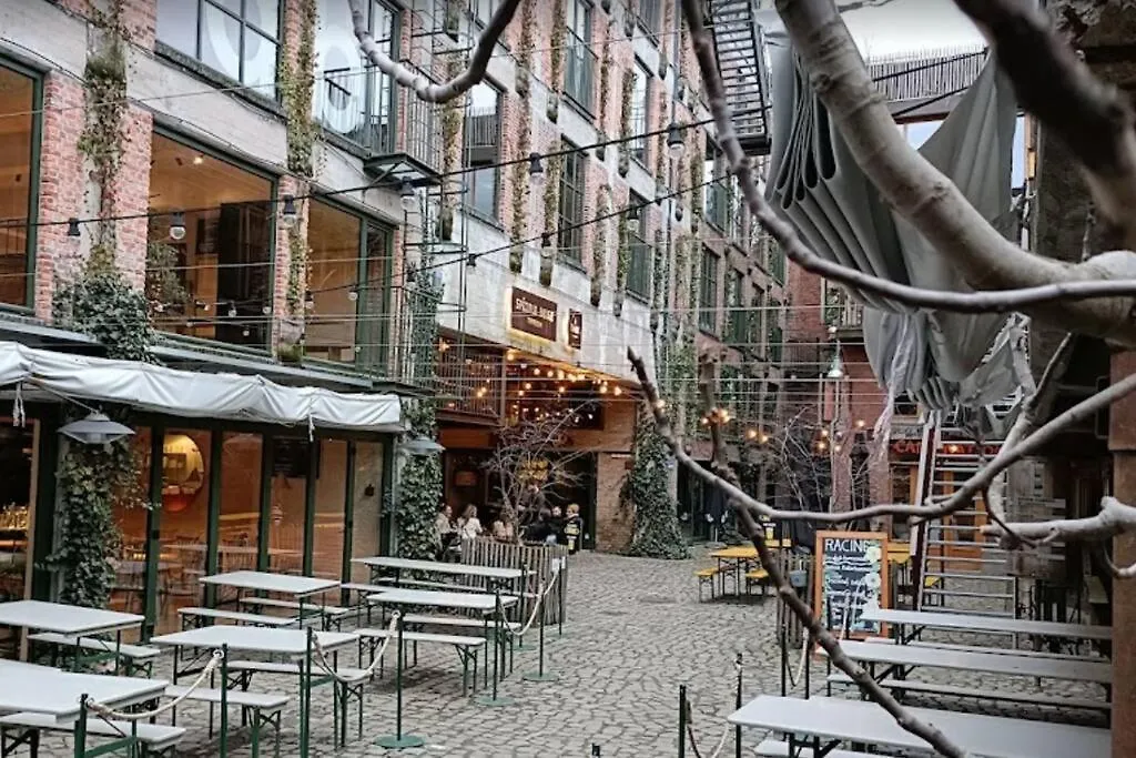 Large Penthouse - Private Parking - In A Beautiful Domain Apartment Antwerp
