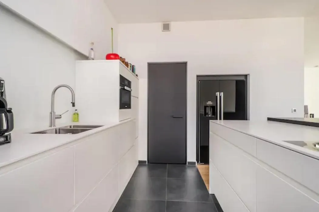 Large Penthouse - Private Parking - In A Beautiful Domain Apartment Antwerp